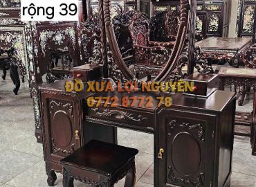 Bàn trang điểm, Gỗ trắc xưa