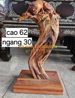 Tượng gỗ cẩm lai