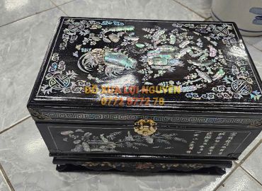 Tráp chữ nhật, gỗ gõ mật, cẩn ốc đẹp