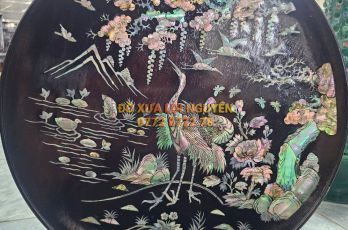 Dĩa tranh tùng hạt, gỗ gõ mật, cẩn ốc đẹp