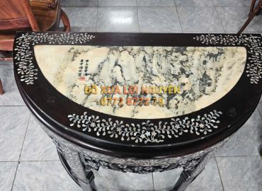 Bàn bán nguyệt, gỗ gõ mật