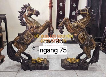 Cặp ngựa đồng cao to