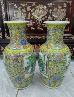 Cặp bình gốm tàu tích người