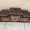 Kệ ngũ sơn, gỗ gõ mật xưa