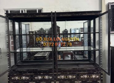 Tủ trưng bày gỗ gõ mật chuẩn xưa