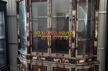Tủ trưng bày Louis Vip, gỗ gõ mật