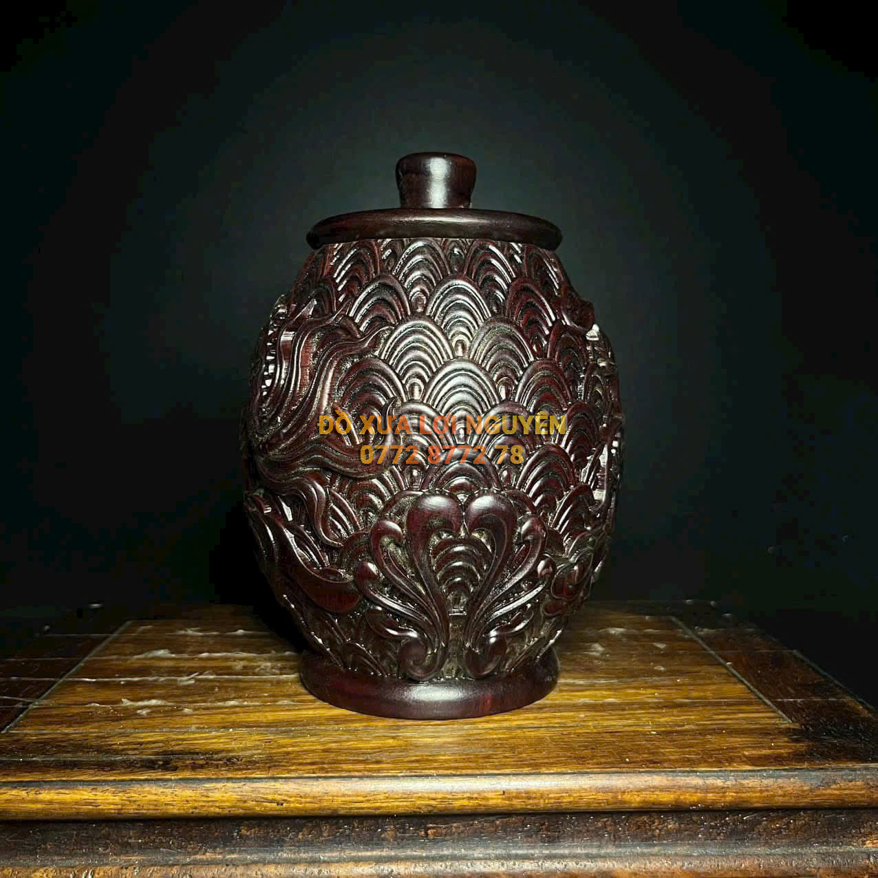 Lọ trà trạm rồng, gỗ trắc