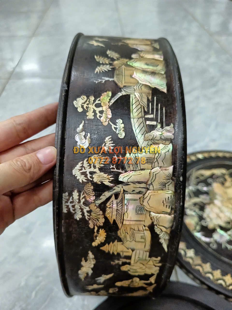 Tráp bánh mứt xưa. Gỗ gõ mật