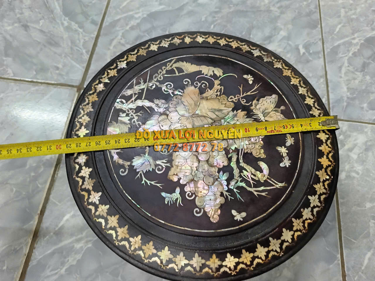 Tráp bánh mứt xưa. Gỗ gõ mật