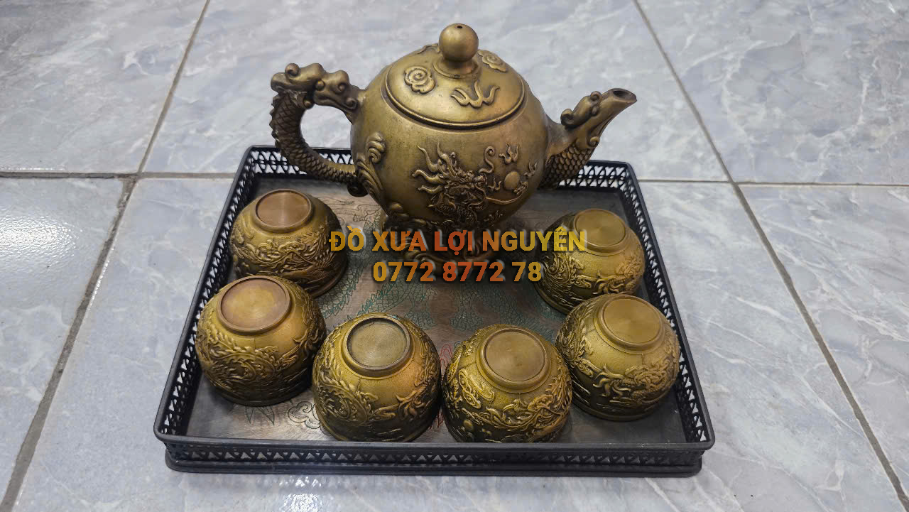 Bộ tách trà chất liệu đồng xưa