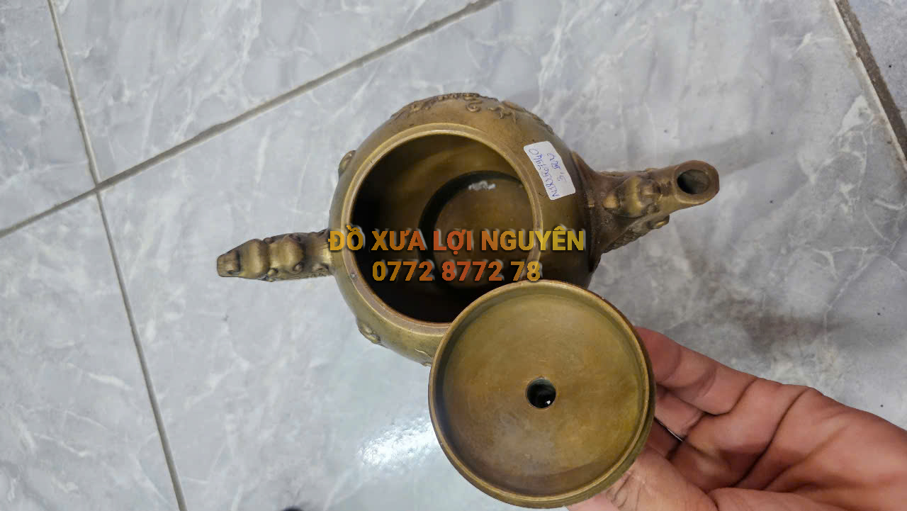 Bộ tách trà chất liệu đồng xưa