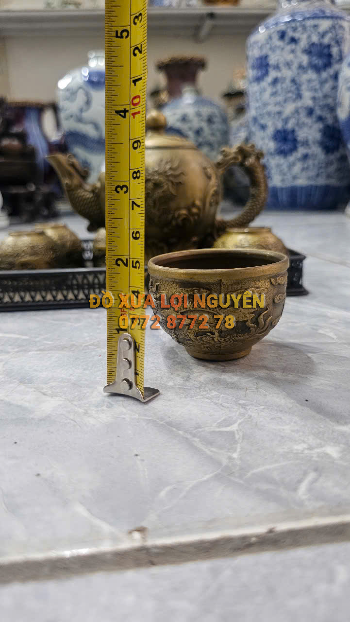 Bộ tách trà chất liệu đồng xưa