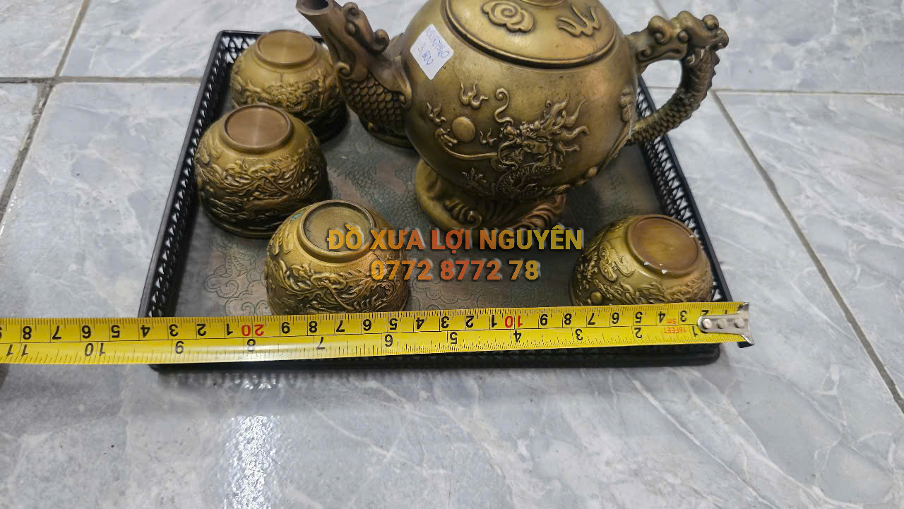 Bộ tách trà chất liệu đồng xưa