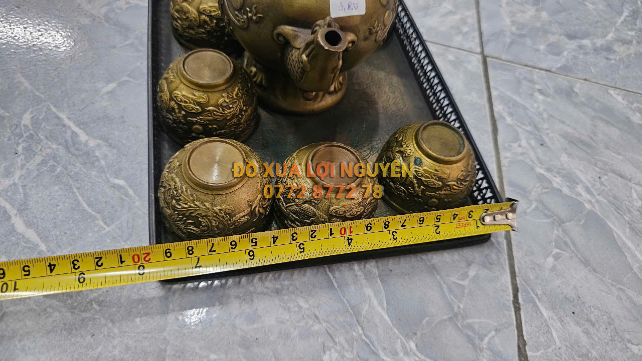 Bộ tách trà chất liệu đồng xưa