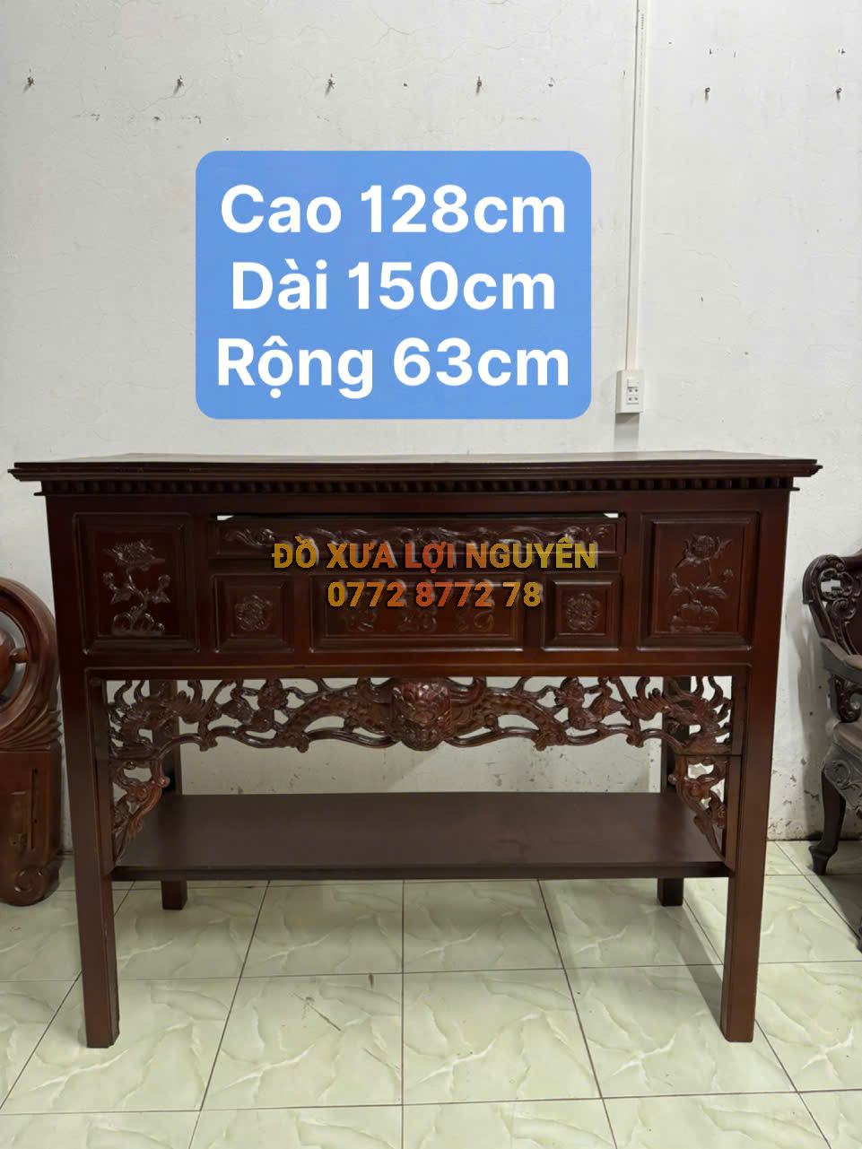 Bàn nghi gỗ gõ mật xưa