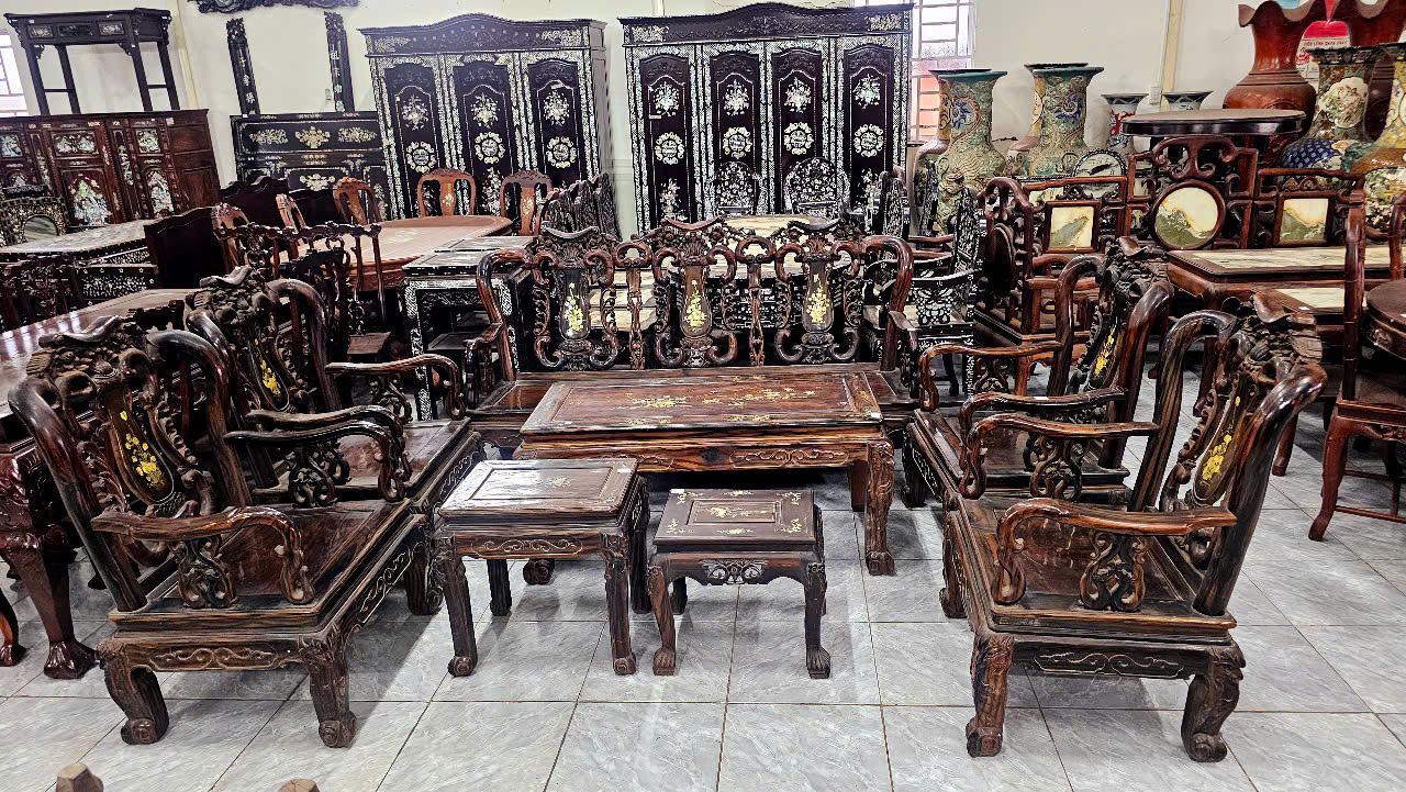 Bộ bàn gỗ mun ta xưa, 8 món rất đẹp