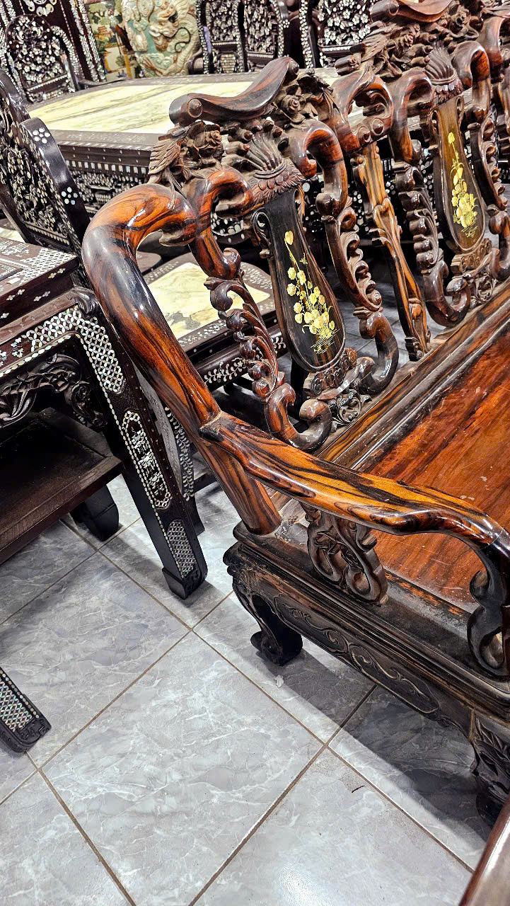 Bộ bàn gỗ mun ta xưa, 8 món rất đẹp