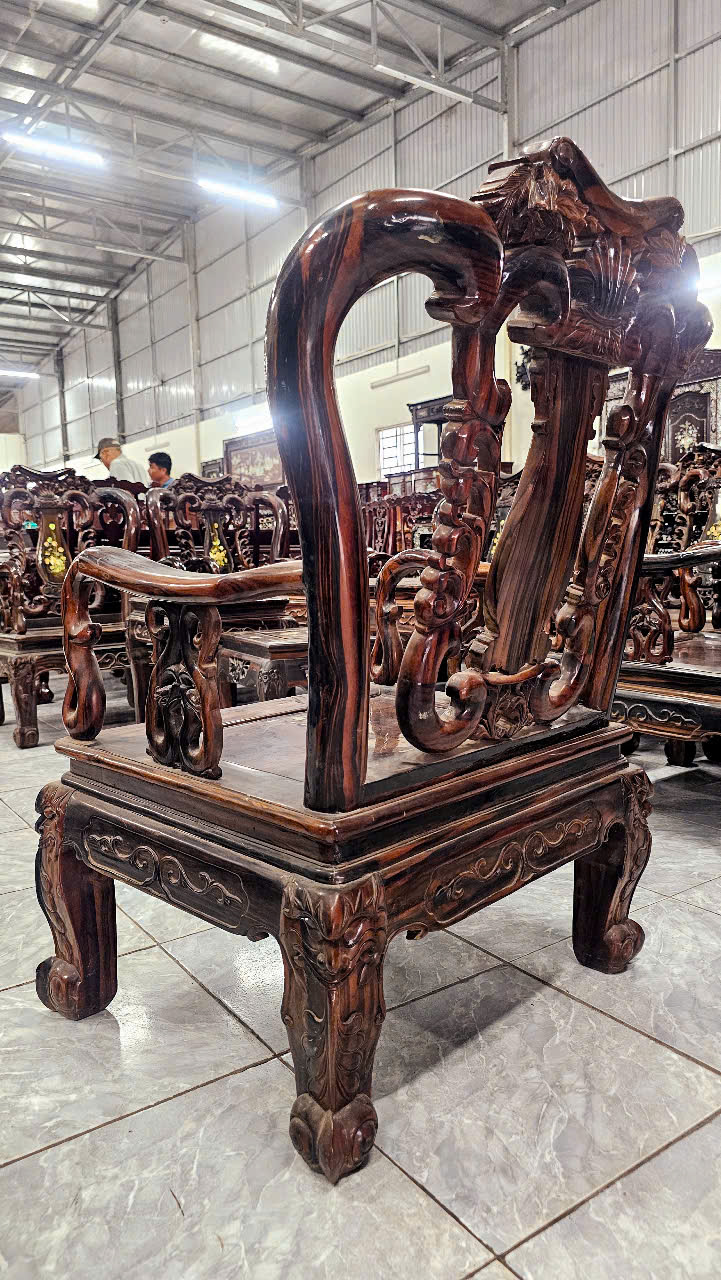 Bộ bàn gỗ mun ta xưa, 8 món rất đẹp