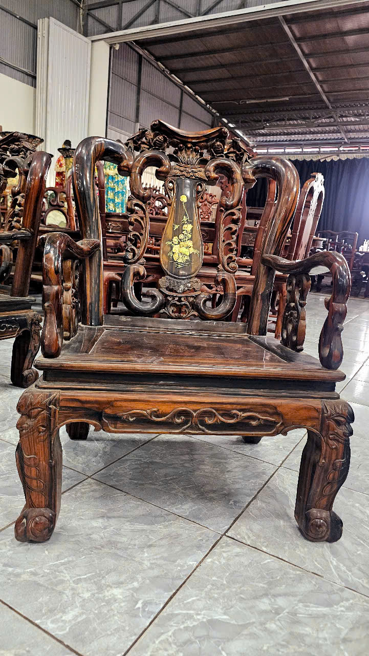 Bộ bàn gỗ mun ta xưa, 8 món rất đẹp