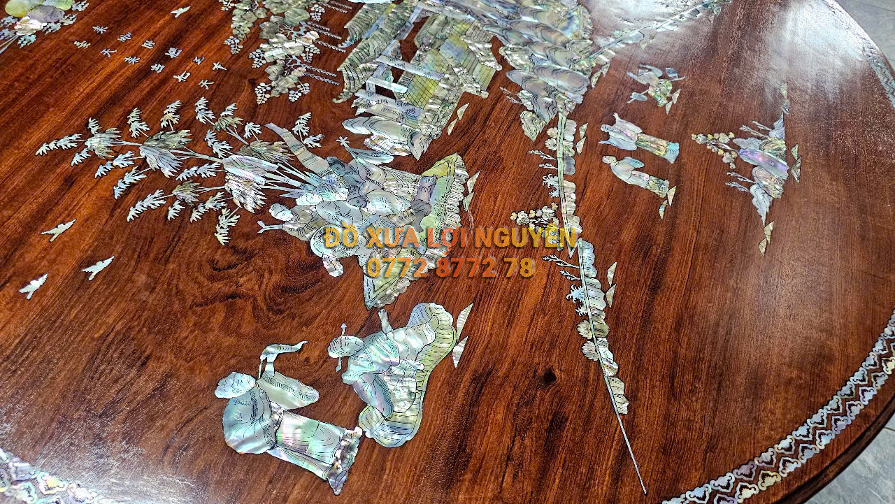 Bộ bàn tròn. 9 món, gỗ hương ta, mặt 1 tấm, dày 5 phân