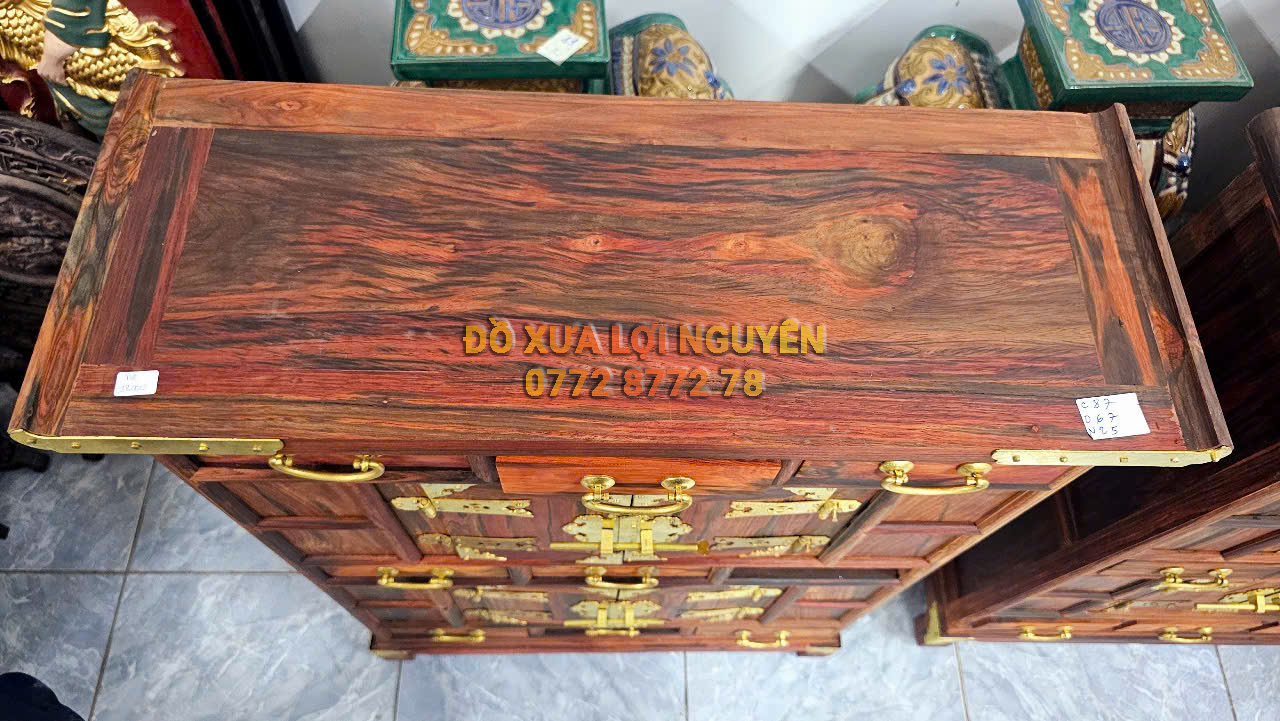 Tủ trà gỗ trắc ta, bọc đồng siêu đẹp