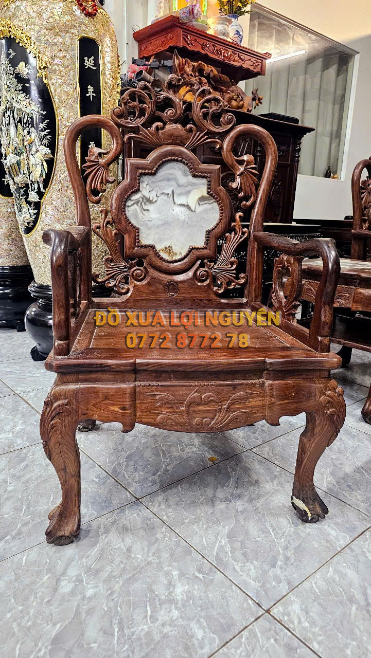 Bộ bàn hoa lá tây, gỗ trắc ta xưa đục trạm sắc nét