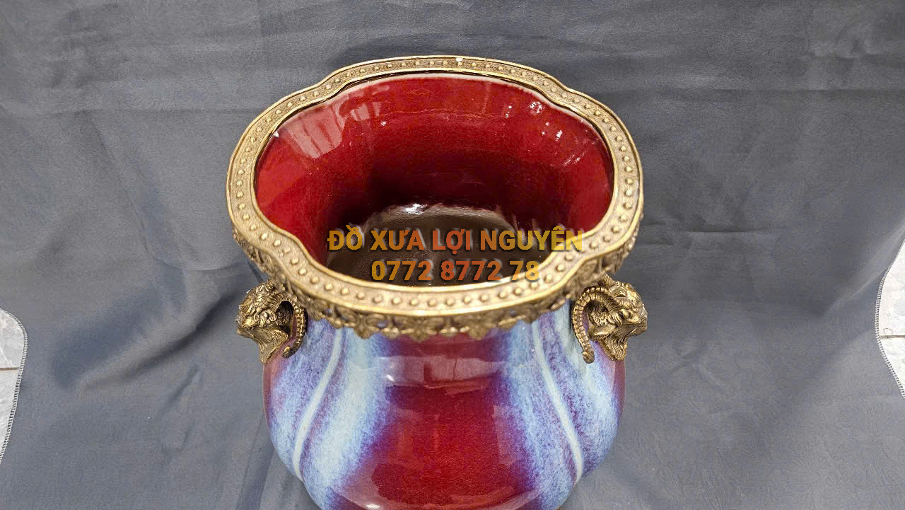Bình gốm Tàu xuất Âu bọc đồng vip