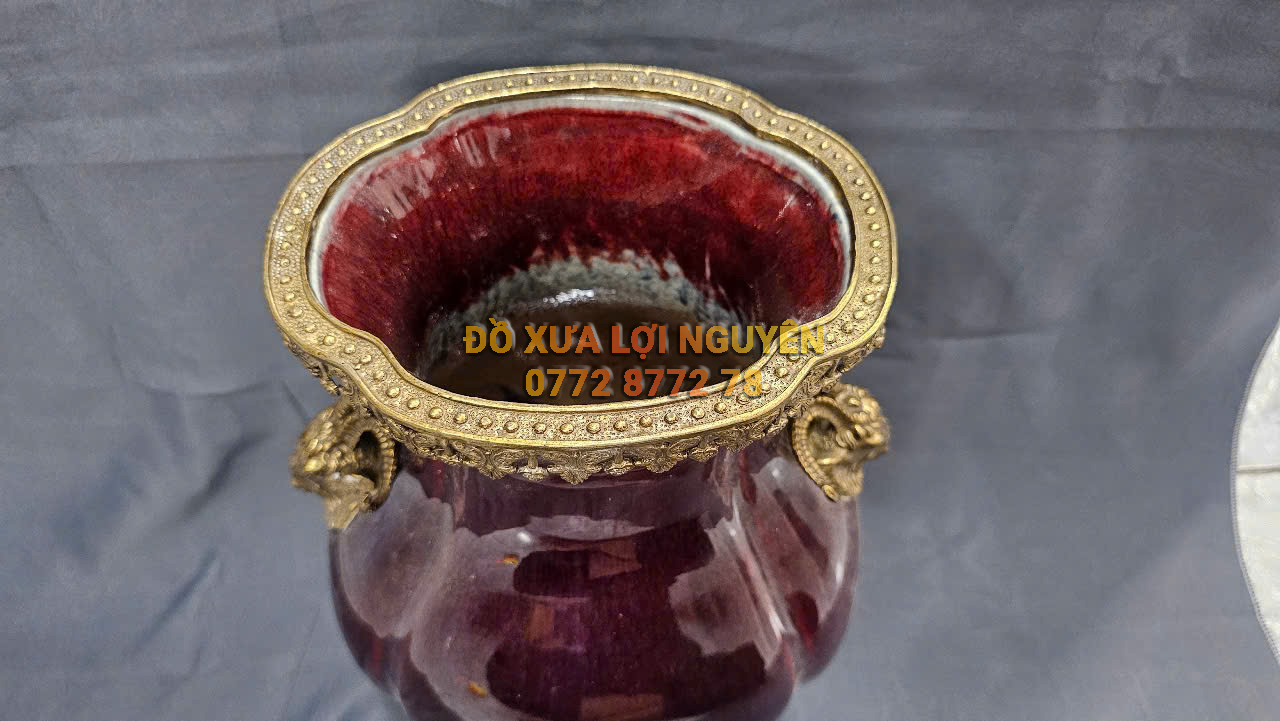 Bình gốm Tàu xuất Âu bọc đồng vip