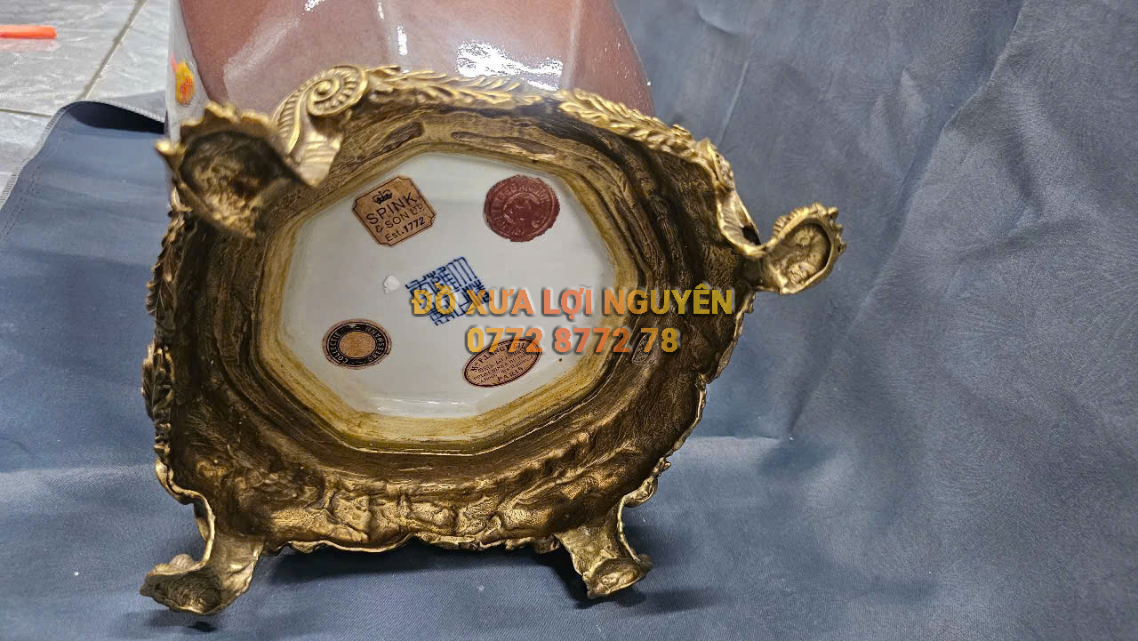 Bình gốm Tàu xuất Âu bọc đồng vip