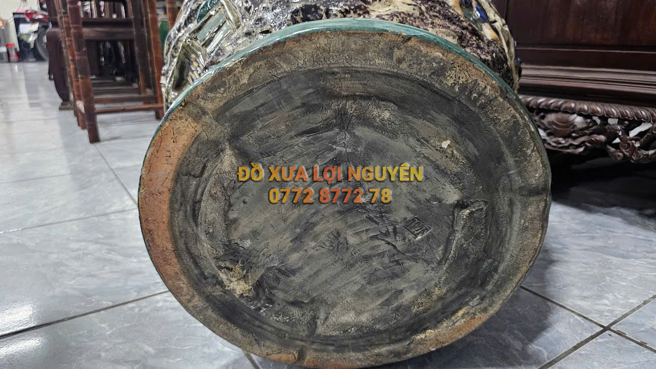 Cặp choé gốm biên hoà, cao to. Rất đẹp