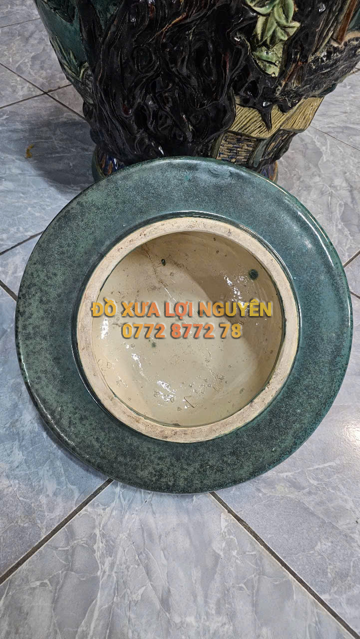 Cặp choé gốm biên hoà, cao to. Rất đẹp