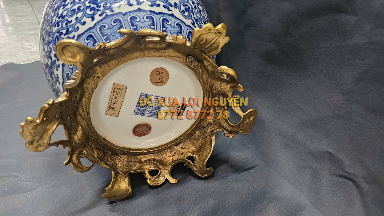 Bình gốm Tàu xuất Âu bọc đồng vip