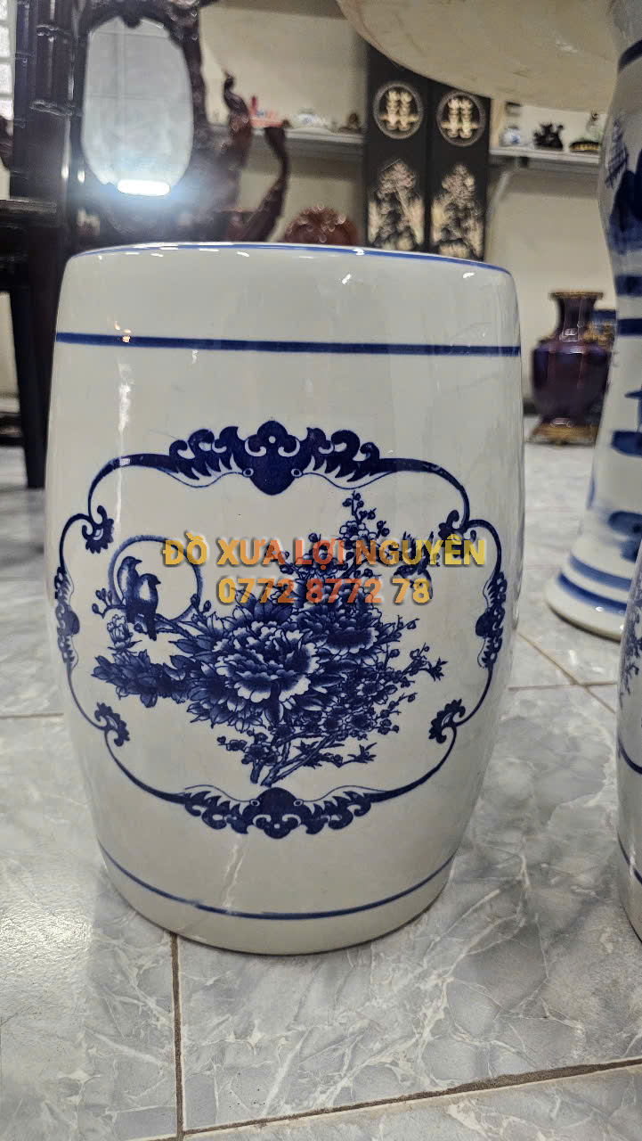 Bộ bàn gốm Tàu men lam, vẽ bát tiên tuyệt đẹp