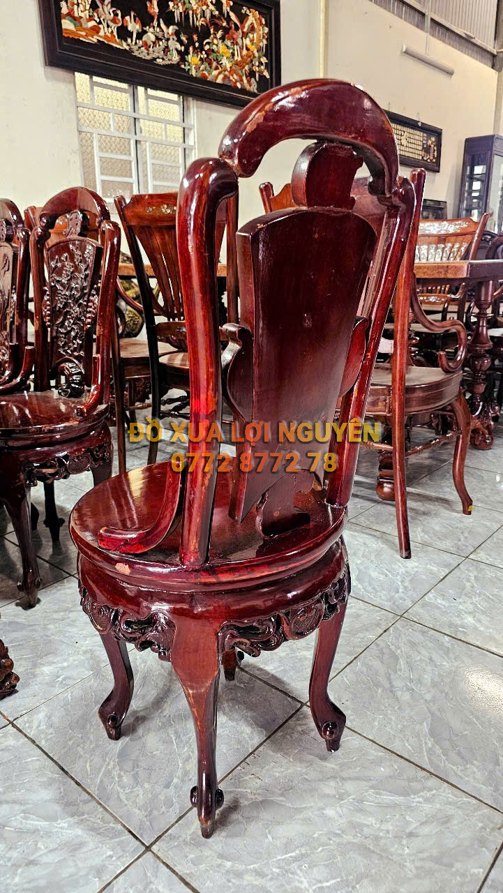 Bộ bàn gỗ hương ta 11 món đẹp