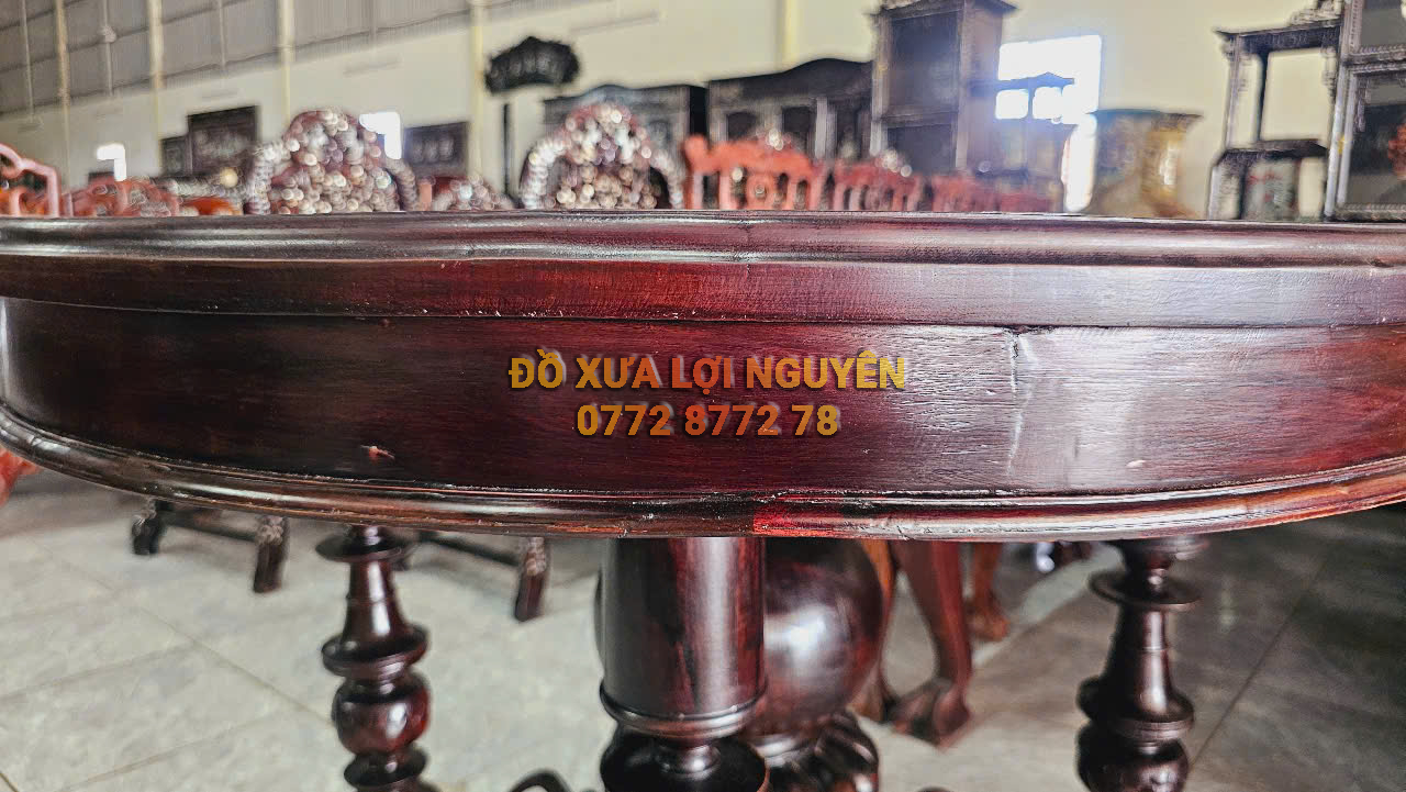 Bàn sư tử xưa, chân gỗ trắc, mặt gỗ gõ