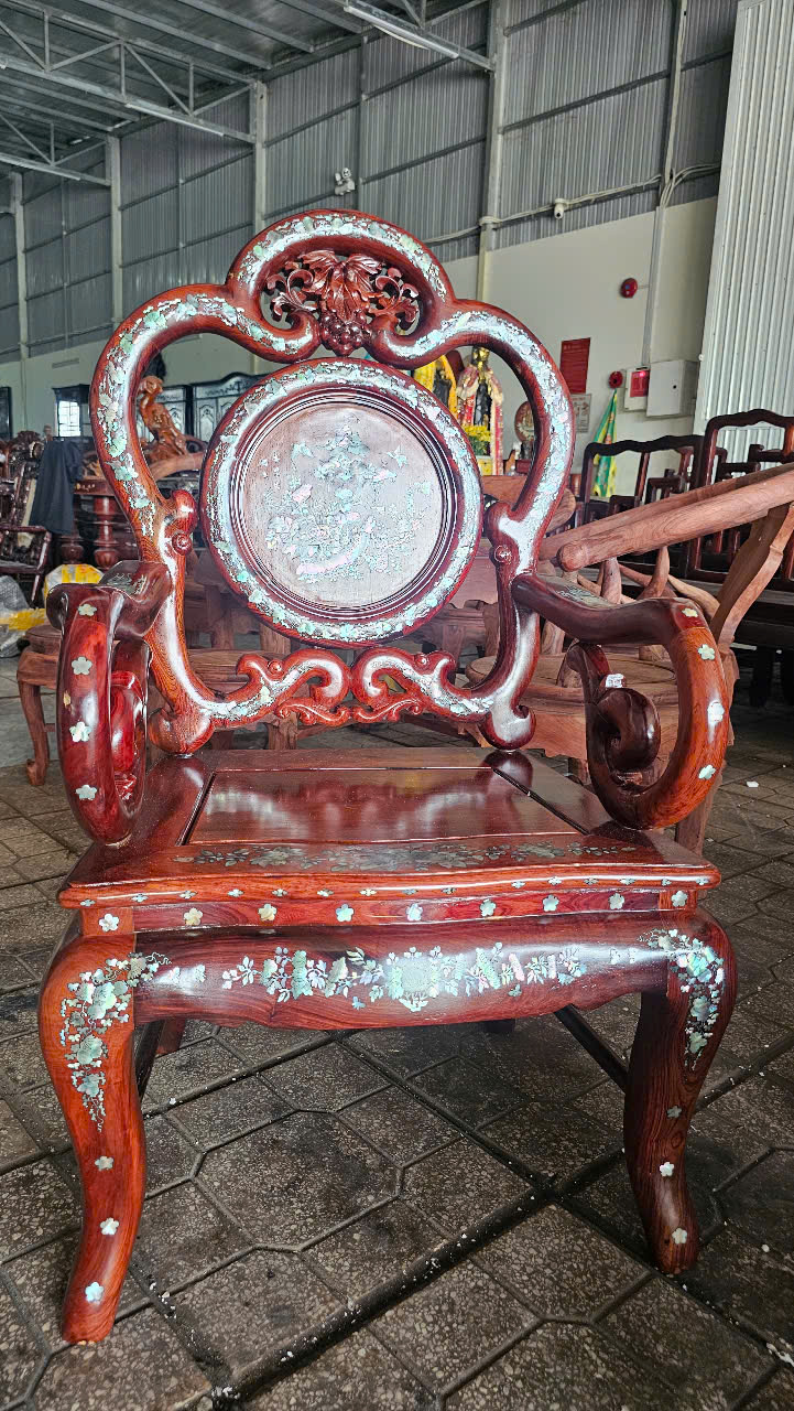 Bộ bàn cẩm lai 7 món, cẩn ốc đỏ siêu vip