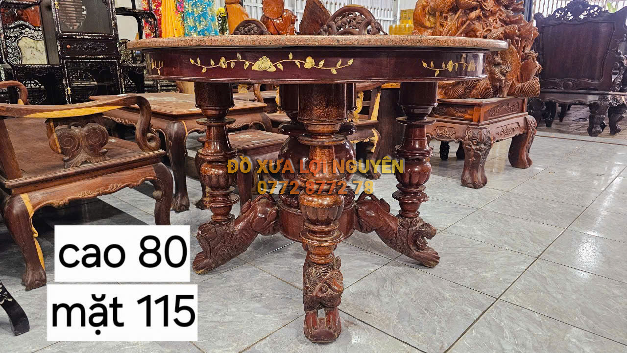 Bàn gỗ hương ta xưa sư tử quay đầu