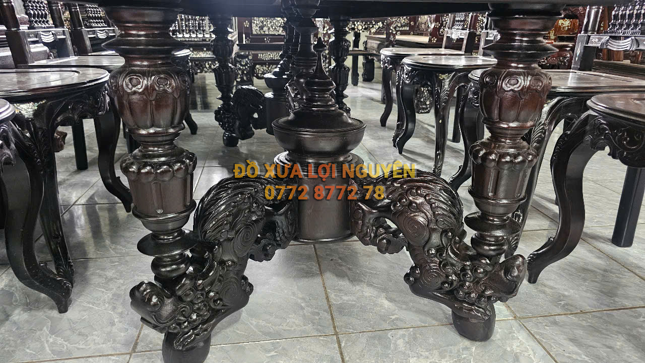 Bộ bàn ăn Louis 9 món, cẩn ốc vip