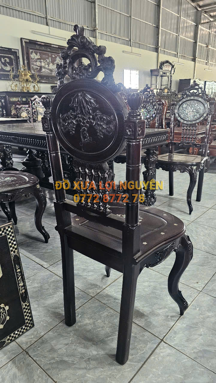 Bộ bàn ăn Louis 9 món, cẩn ốc vip