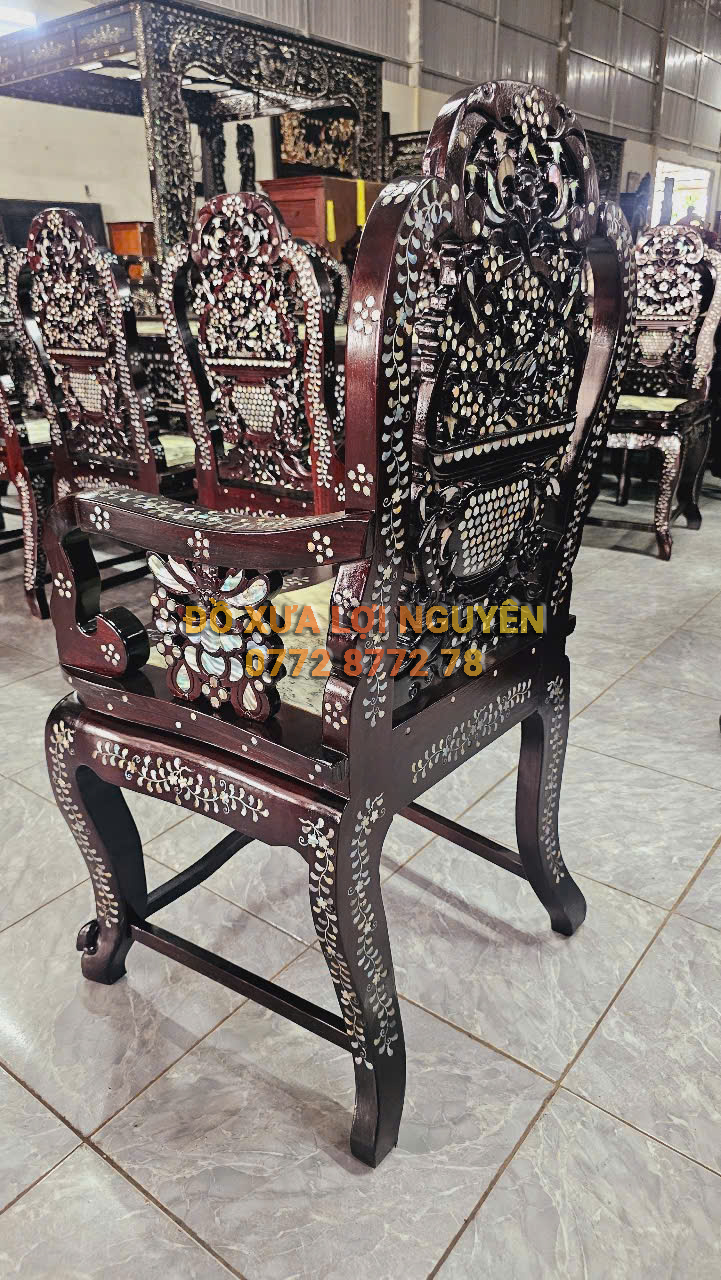 Bàn hội nghị, bàn ăn 11 món cẩn ốc tứ diện, gỗ gõ mật