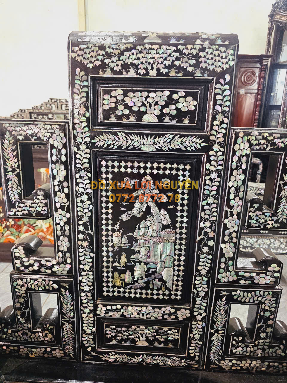 Bộ bàn ghế sang trọng, cẩn ốc tứ diện, gỗ gõ mật