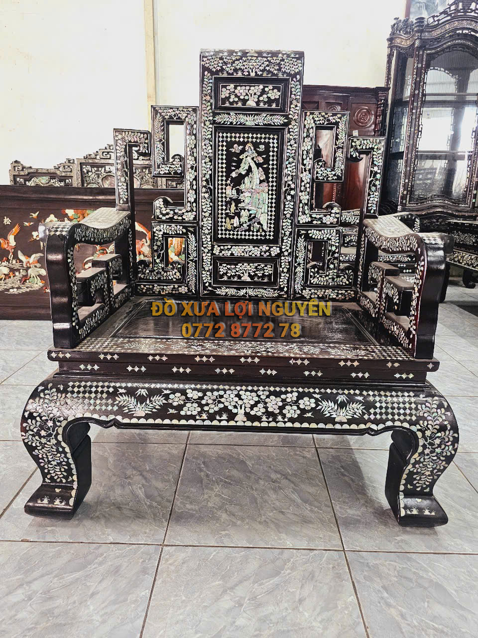 Bộ bàn ghế sang trọng, cẩn ốc tứ diện, gỗ gõ mật