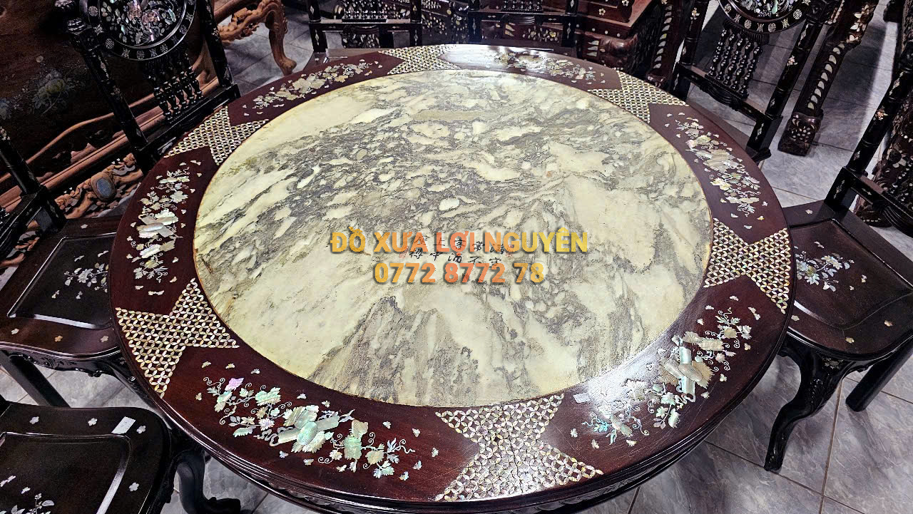 Bộ bàn ăn gỗ gõ mật, ghế Louis, cẩn ốc 9 món, mặt bàn đá tàu