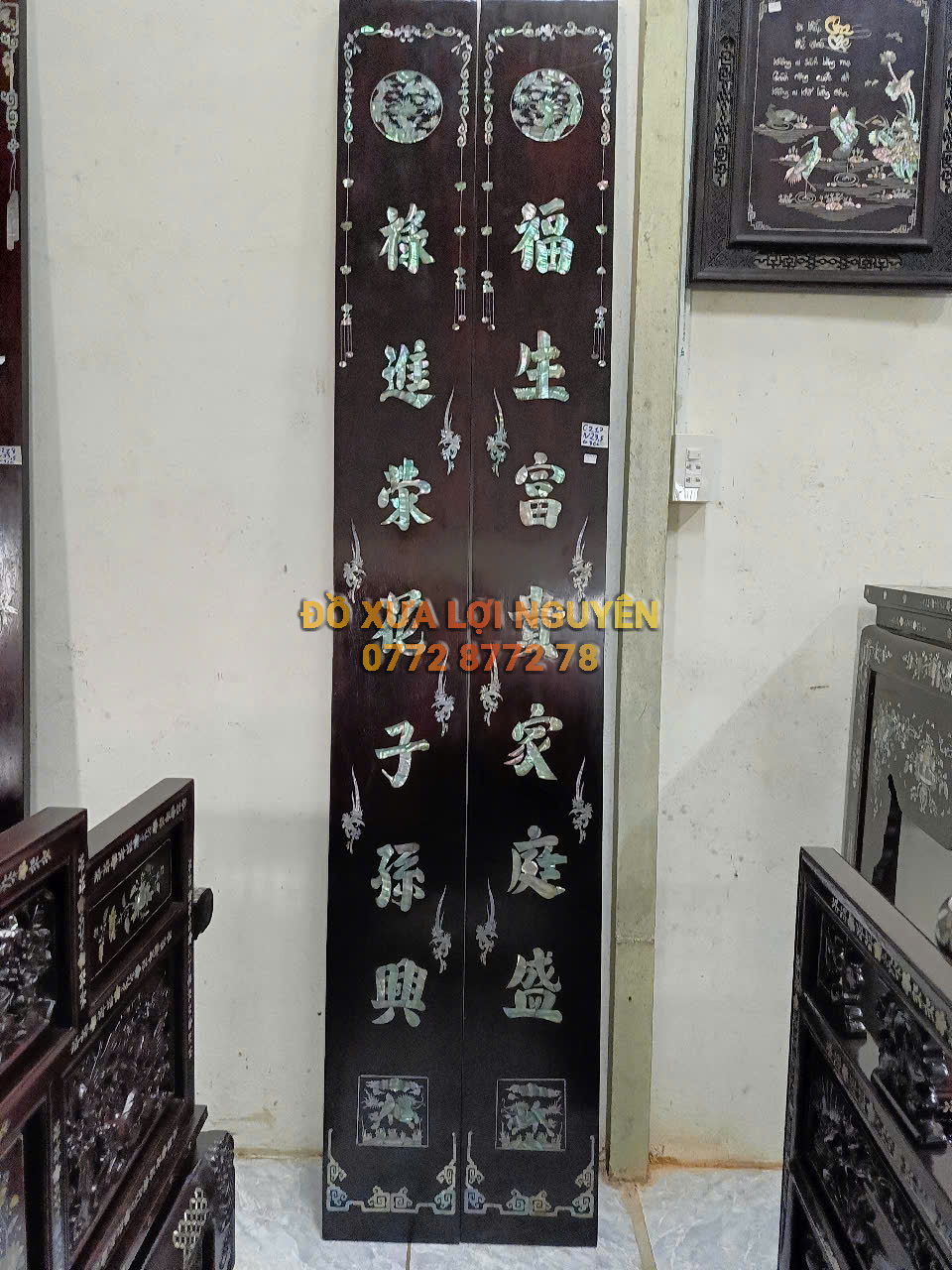 Cặp câu đối chữ, gỗ gõ mật