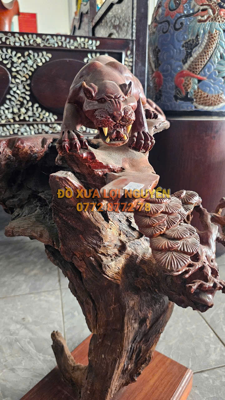 Tượng gỗ cẩm lai - 2