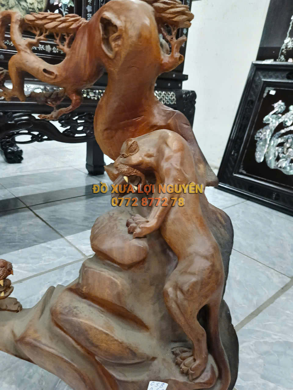 Tượng gỗ cẩm lai - 3