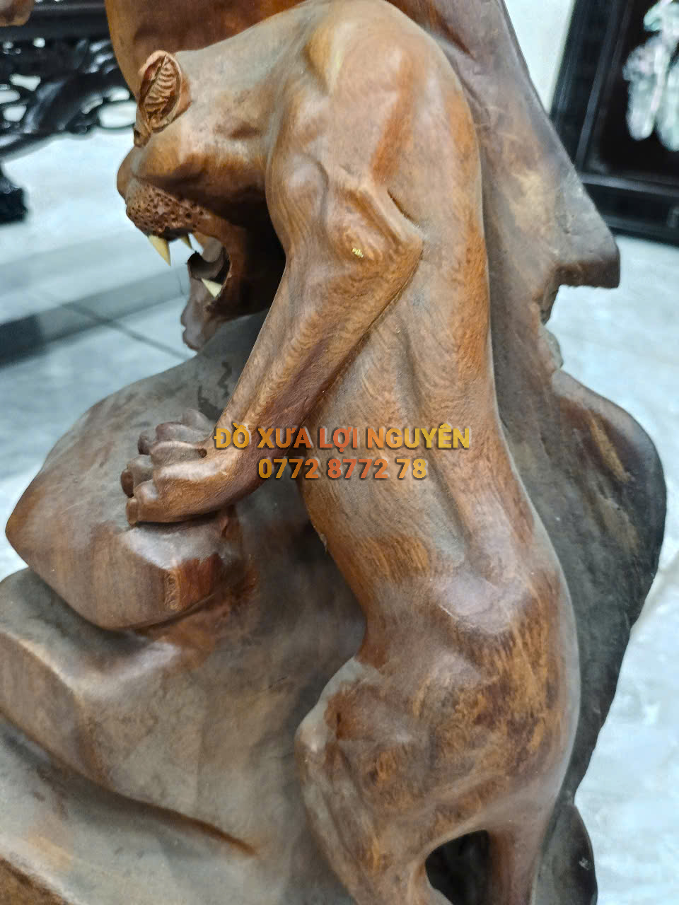 Tượng gỗ cẩm lai - 3