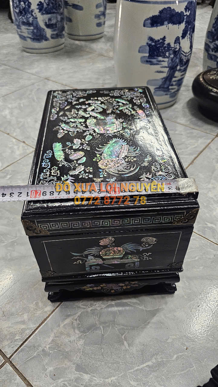 Tráp chữ nhật, gỗ gõ mật, cẩn ốc đẹp