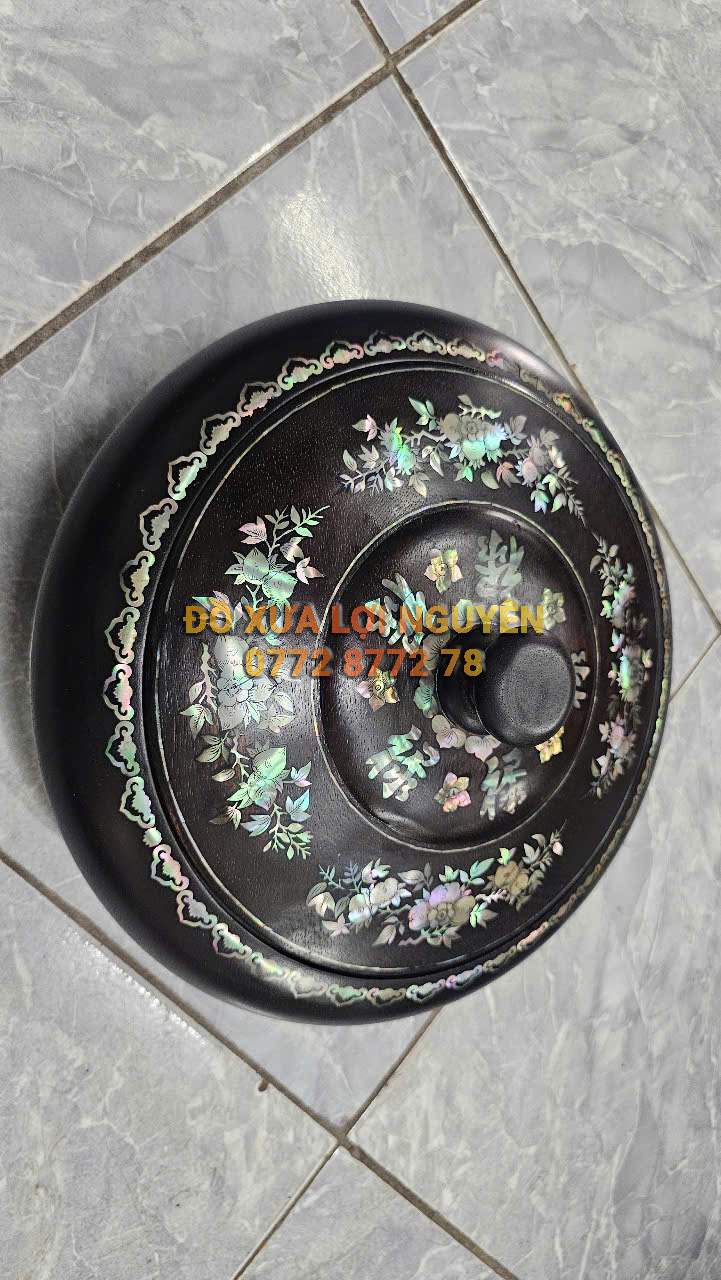 Tráp tròn bánh kẹo, gỗ gõ mật, cẩn ốc đẹp