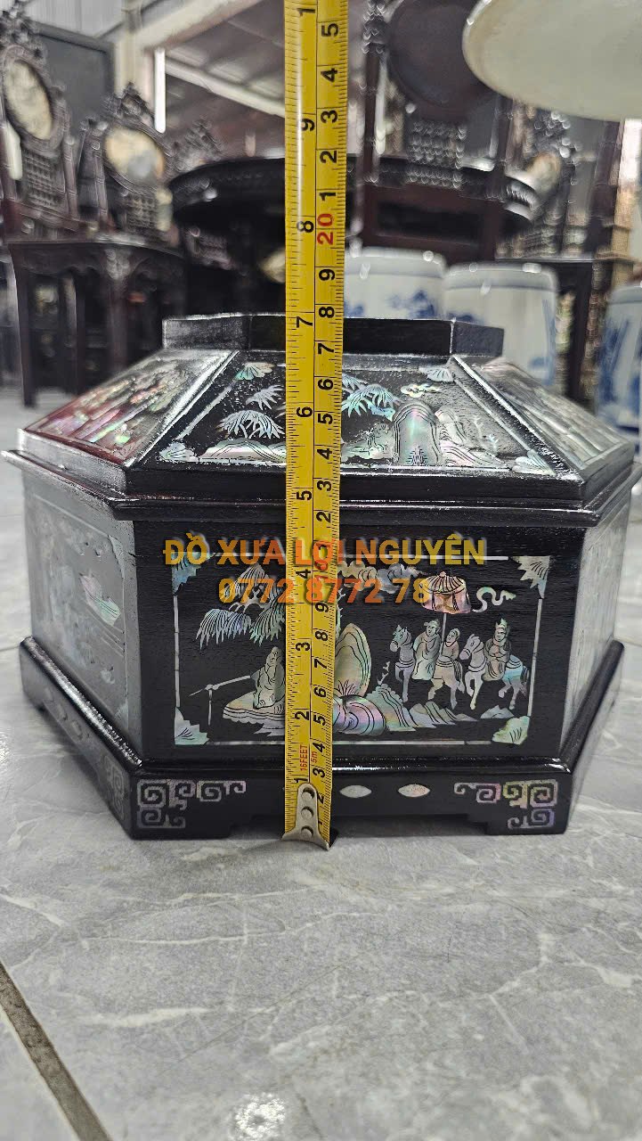 Tráp lục giác, cẩn ốc đẹp, gỗ gõ mật